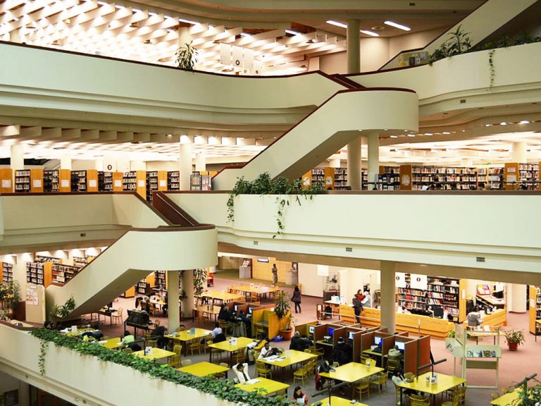 Toronto Library - Reference Desk
